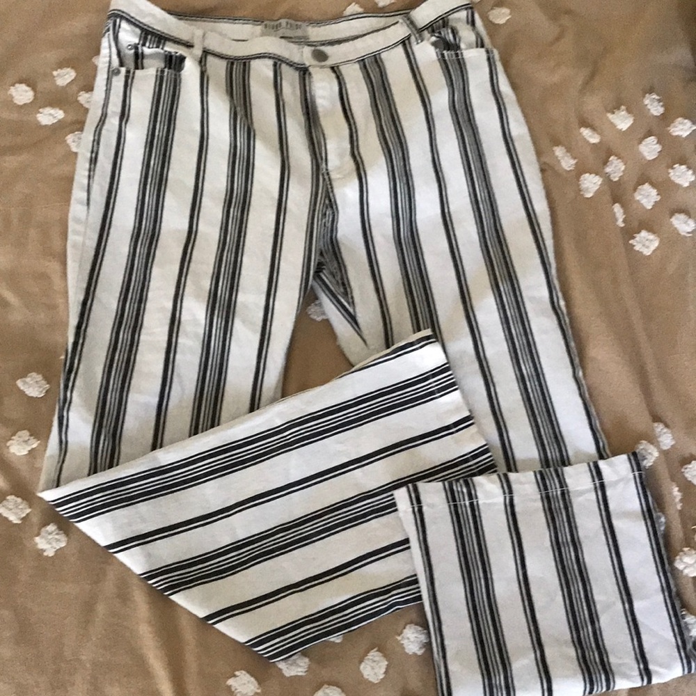 Striped mid cut flare jeans